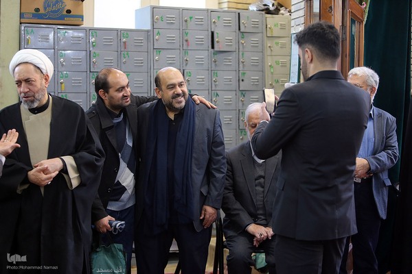 مراسم ترحیم مرحوم یعقوب منصوری پدر کریم منصوری قاری ممتاز و بین المللی کشور