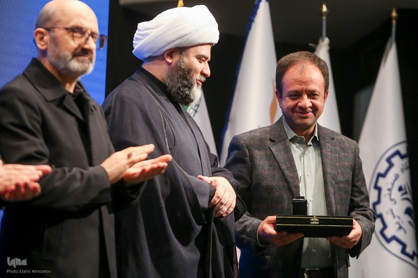 اعطای جایزه حکمرانی و فناوری «روستا آزاد»