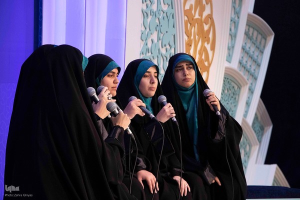 رقابت قرآنی بانوان همخوان در مصلی تبریز