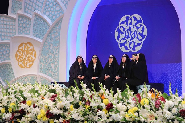 رقابت قرآنی بانوان همخوان در مصلی تبریز