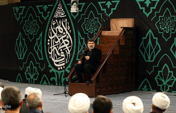 اولین شب مراسم عزاداری حضرت فاطمه‌زهرا (س) در حسینیه امام خمینی(ره)