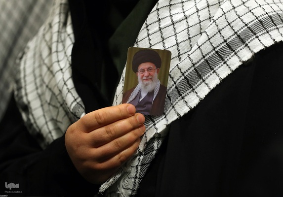 اولین شب مراسم عزاداری حضرت فاطمه‌زهرا (س) در حسینیه امام خمینی(ره)