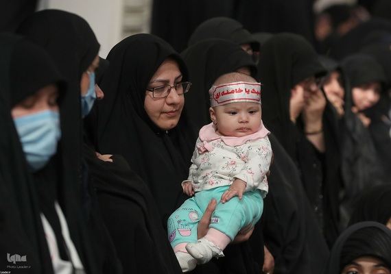 اولین شب مراسم عزاداری حضرت فاطمه‌زهرا (س) در حسینیه امام خمینی(ره)