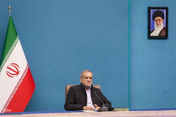 جلسه شورای عالی انقلاب فرهنگی