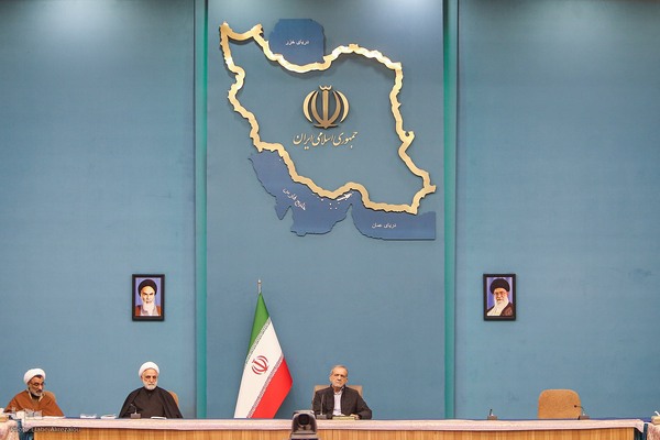 جلسه شورای عالی انقلاب فرهنگی
