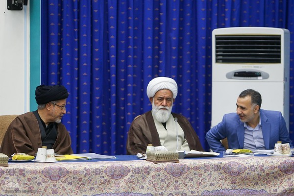 جلسه شورای عالی انقلاب فرهنگی