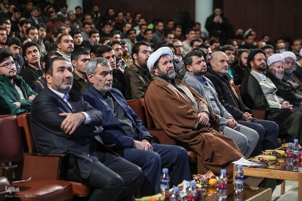 قرعه‌کشی عمره دانشجویی