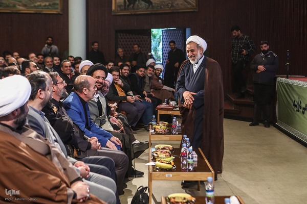 قرعه‌کشی عمره دانشجویی