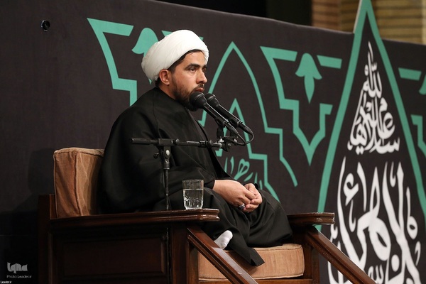 دومین شب مراسم عزاداری حضرت فاطمه‌زهرا (س) در حسینیه امام خمینی(ره)