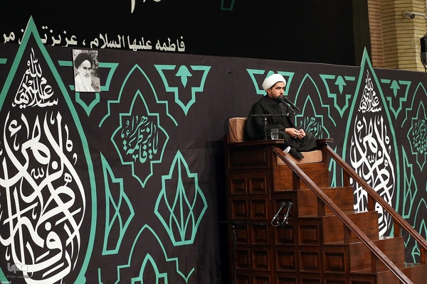 دومین شب مراسم عزاداری حضرت فاطمه‌زهرا (س) در حسینیه امام خمینی(ره)