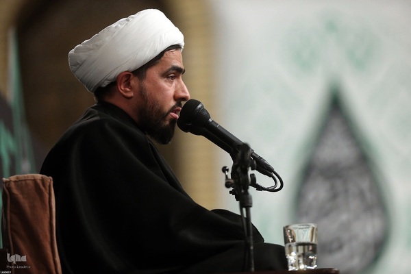 دومین شب مراسم عزاداری حضرت فاطمه‌زهرا (س) در حسینیه امام خمینی(ره)