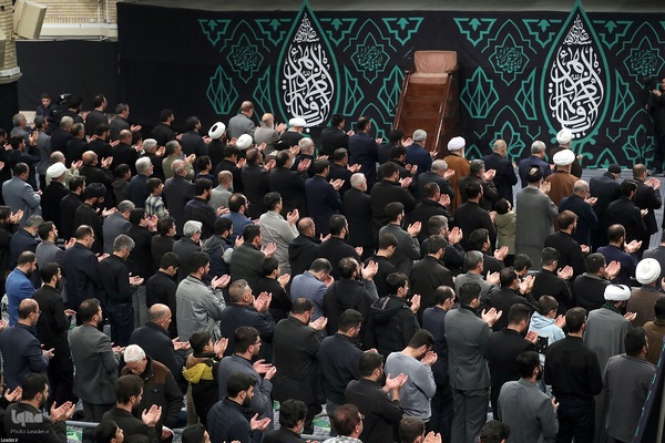 دومین شب مراسم عزاداری حضرت فاطمه‌زهرا (س) در حسینیه امام خمینی(ره)