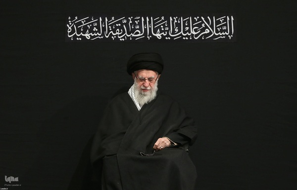 مراسم عزاداری شب شهادت حضرت ‌زهرا (س) در حسینیه امام خمینی(ره)