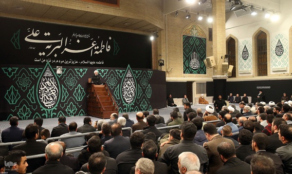 مراسم عزاداری شب شهادت حضرت ‌زهرا (س) در حسینیه امام خمینی(ره)