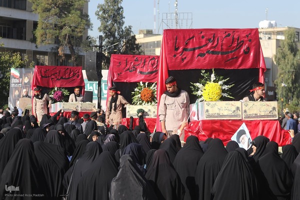 تشییع پیکرهای مطهر شهدای گمنام در شیراز