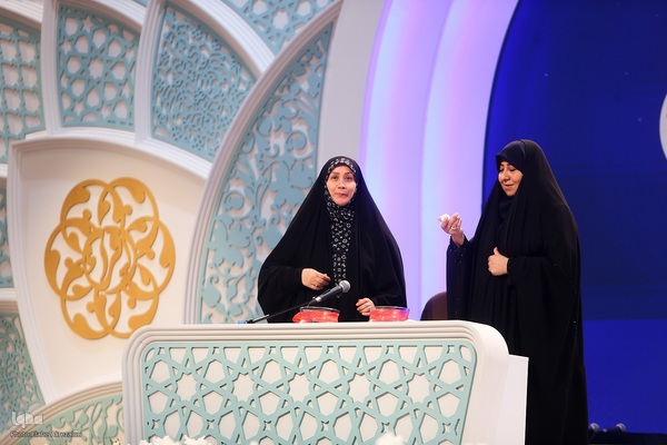 ششمین شب مسابقات سراسری قرآن در بخش بانوان