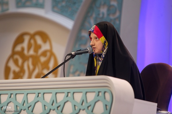 هفتمین شب مسابقات سراسری قرآن در بخش بانوان