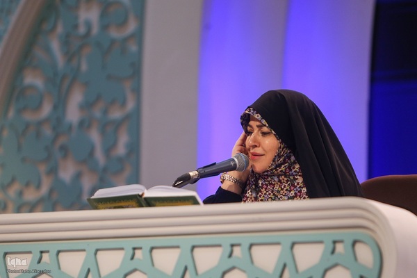 هفتمین شب مسابقات سراسری قرآن در بخش بانوان