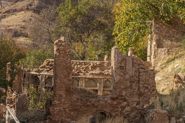 طبیعت پاییزی روستای قلات شیراز