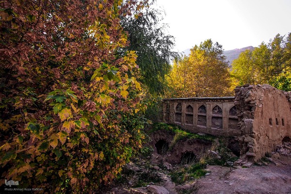طبیعت پاییزی روستای قلات شیراز