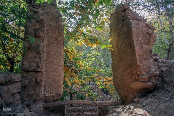 طبیعت پاییزی روستای قلات شیراز