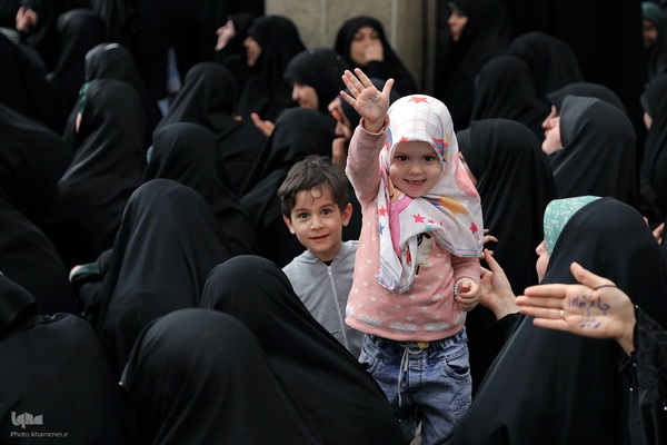 دیدار هزاران نفر از اقشار مختلف مردم درباره تحولات منطقه