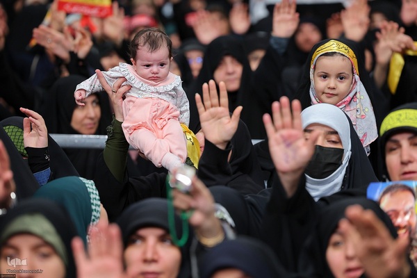 دیدار هزاران نفر از اقشار مختلف مردم درباره تحولات منطقه