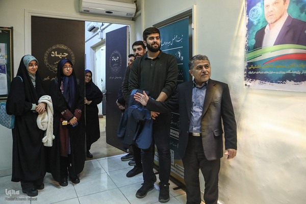 مرحله مقدماتی سیزدهمین دوره مسابقات مناظره دانشجویان ایران