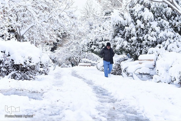 بارش برف پاییزی در مشهد