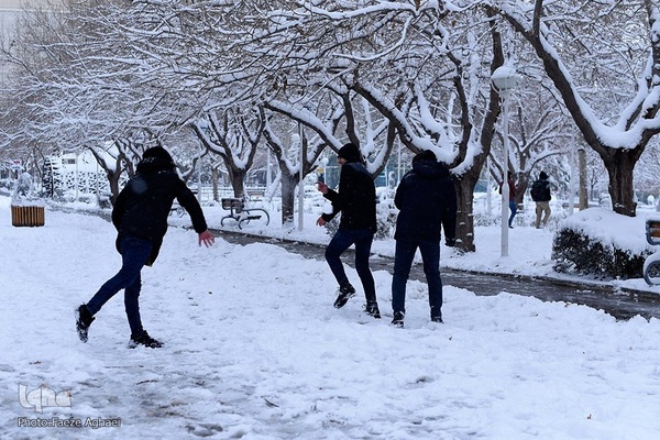 بارش برف پاییزی در مشهد