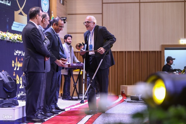 سی‌وسومین جشنواره پژوهش و فناوری دانشگاه تهران