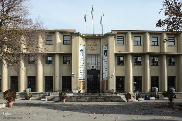 آخرین روزهای برگ‌ریزان دانشگاه تهران