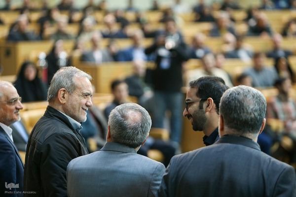 تجلیل از مدال آوران المپیاد ۲۰۲۴ با حضور رییس جمهور