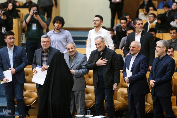 تجلیل از مدال آوران المپیاد ۲۰۲۴ با حضور رییس جمهور