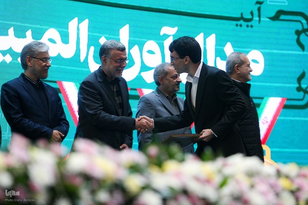 تجلیل از مدال آوران المپیاد ۲۰۲۴ با حضور رییس جمهور