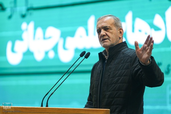 تجلیل از مدال آوران المپیاد ۲۰۲۴ با حضور رییس جمهور