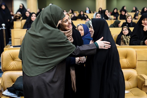 مراسم بزرگداشت هفته زن و روز مادر