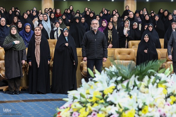 مراسم بزرگداشت هفته زن و روز مادر