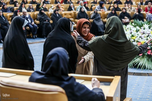 مراسم بزرگداشت هفته زن و روز مادر