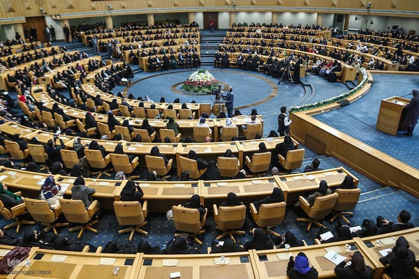 مراسم بزرگداشت هفته زن و روز مادر