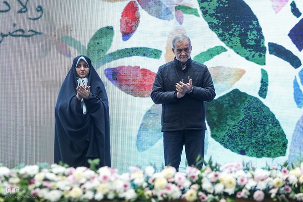 مراسم بزرگداشت هفته زن و روز مادر