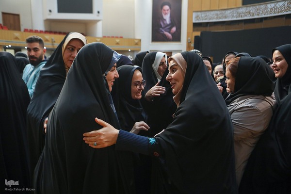 مراسم بزرگداشت هفته زن و روز مادر