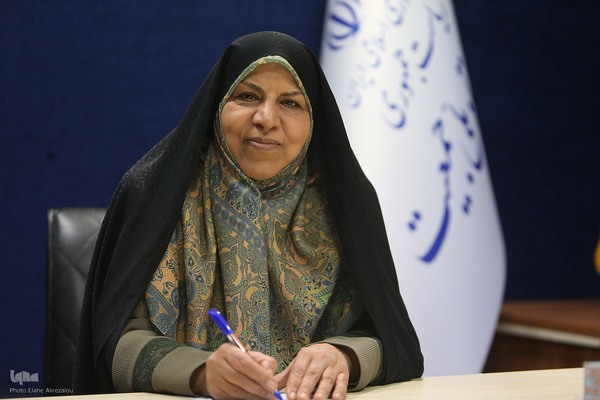 مرضیه وحید دستجردی