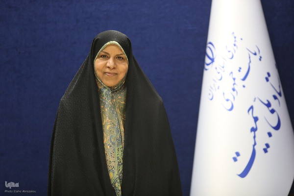 مرضیه وحید دستجردی