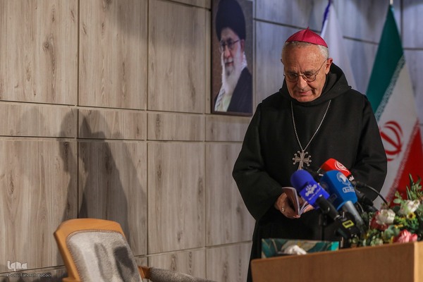 روبرت لوگال اسقف اعظم شهر«تولوز»