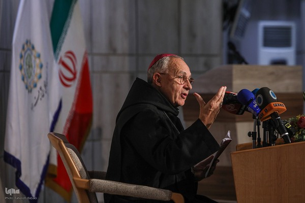 روبرت لوگال اسقف اعظم شهر«تولوز»