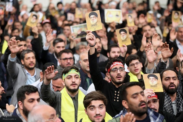 دیدار جمعی از خانواده‌های شهدای مدافع حرم و مقاومت با رهبر معظم انقلاب