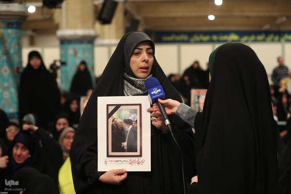 دیدار جمعی از خانواده‌های شهدای مدافع حرم و مقاومت با رهبر معظم انقلاب