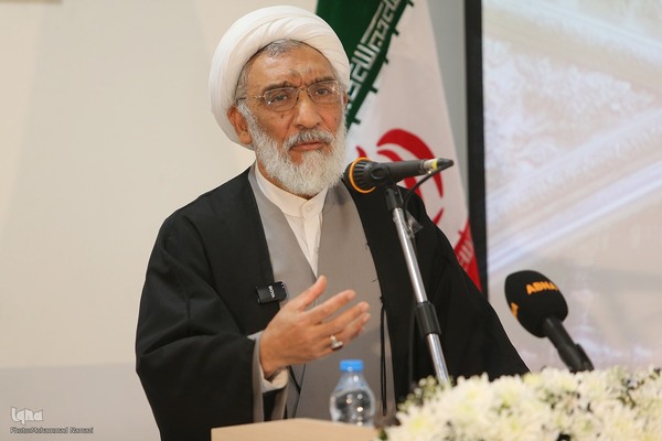 همایش ملی فقیه سالک، ویژه آیت‌الله مجتبی تهرانی