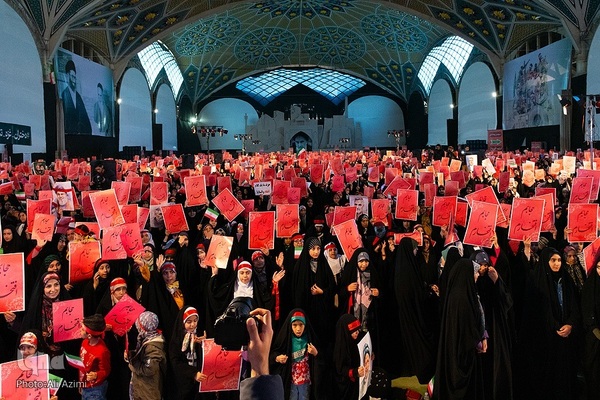 اجتماع بزرگ دختران حاج قاسم در اصفهان